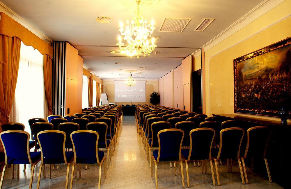 Hotel Grand President 4*