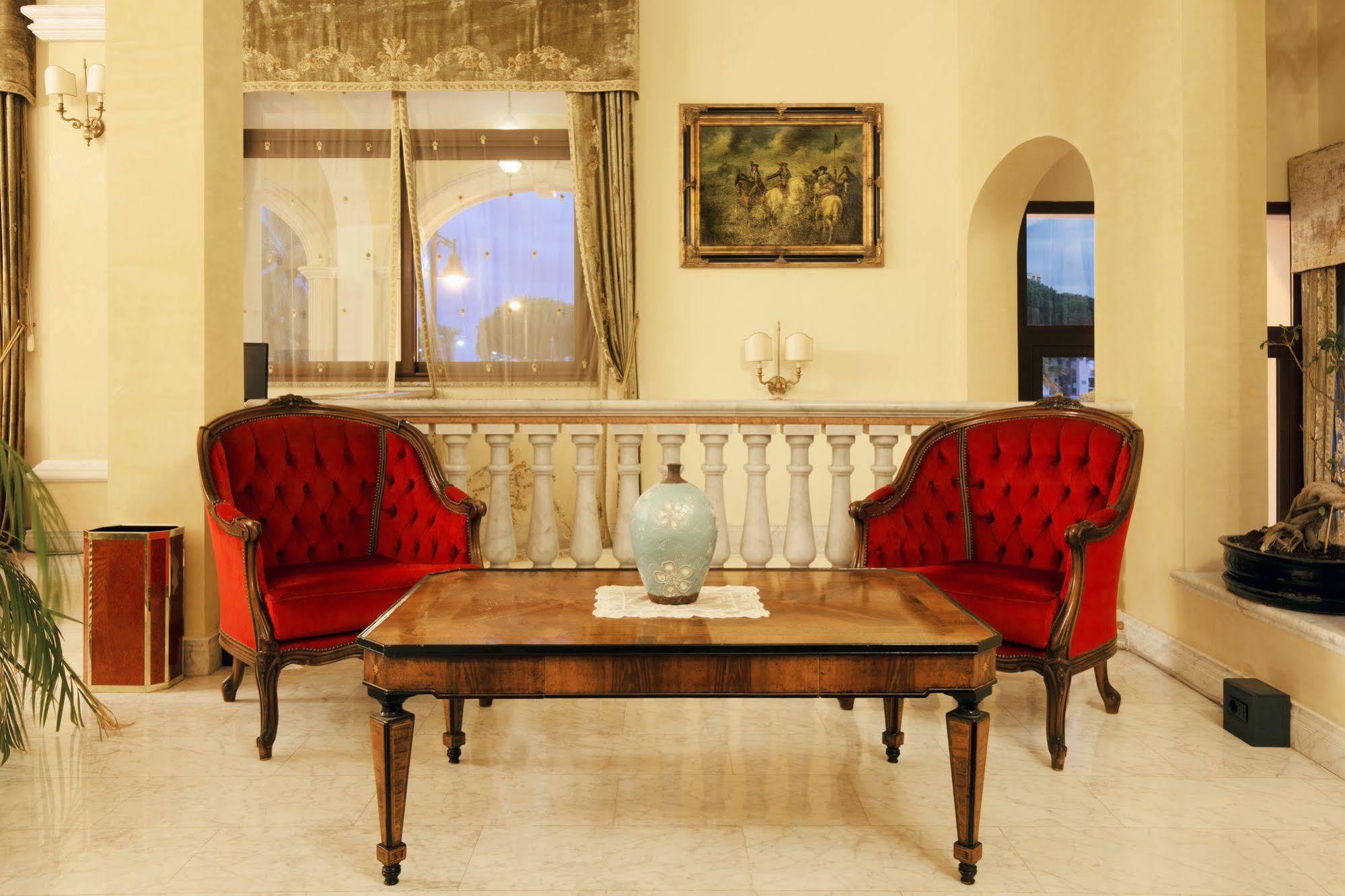 Hotel Grand President